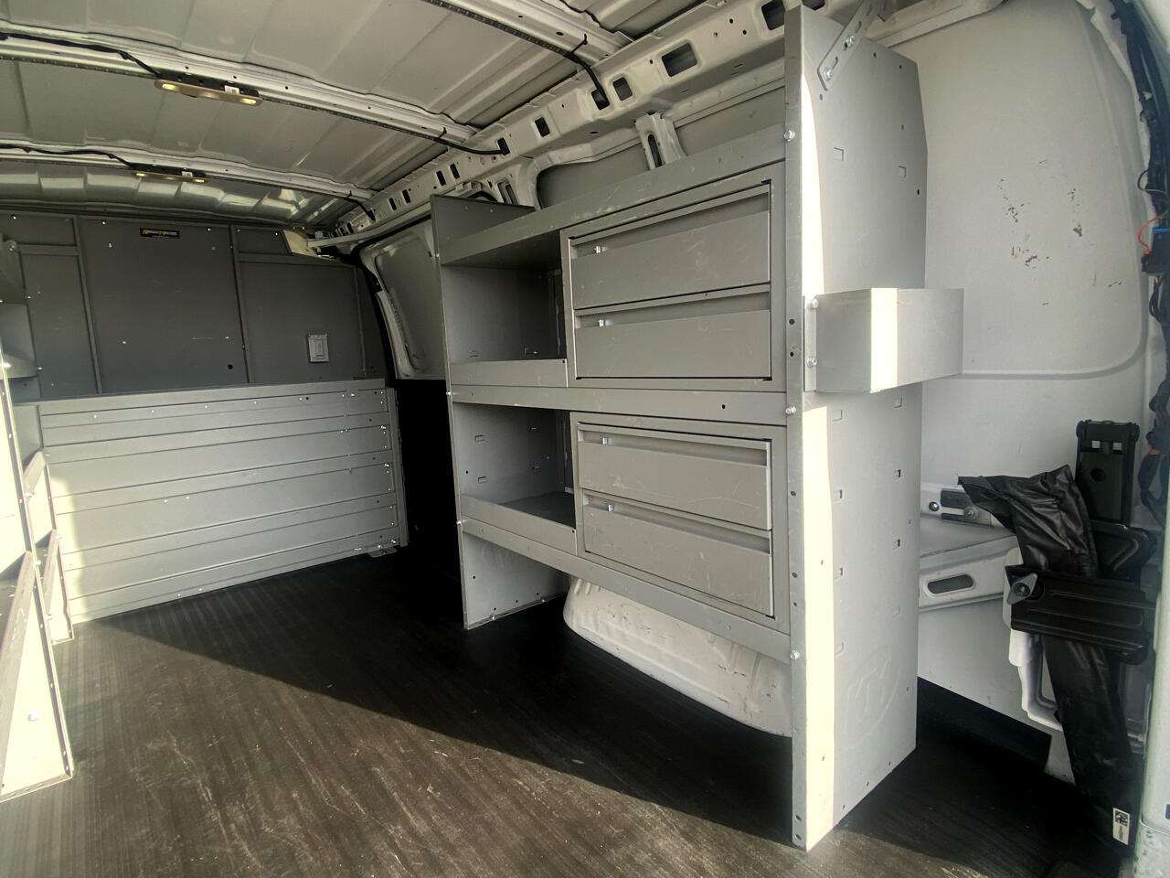 Chevrolet Express Cargo Van RWD 3500 135" 2022