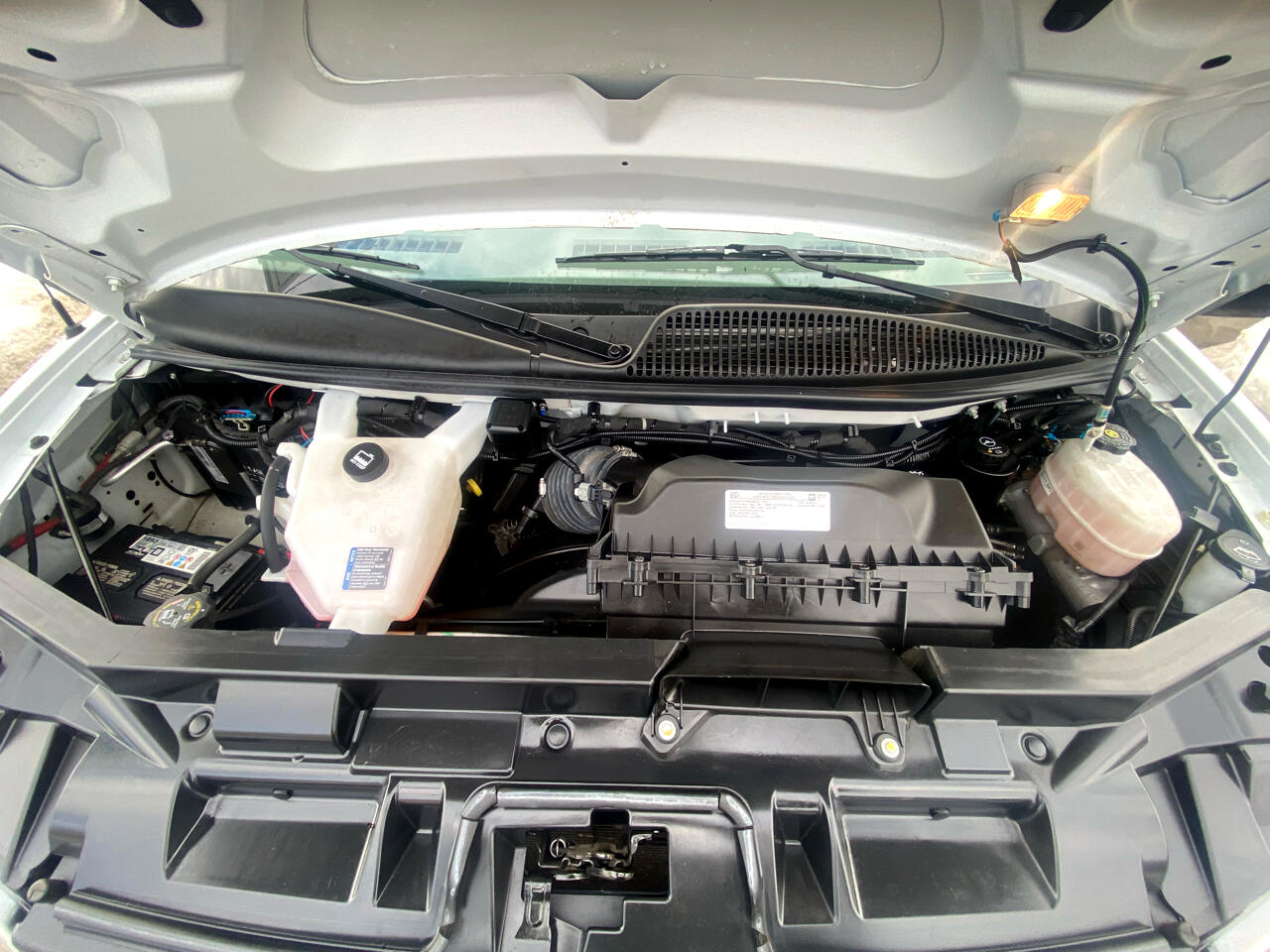 Chevrolet Express Cargo Van RWD 3500 135" 2022