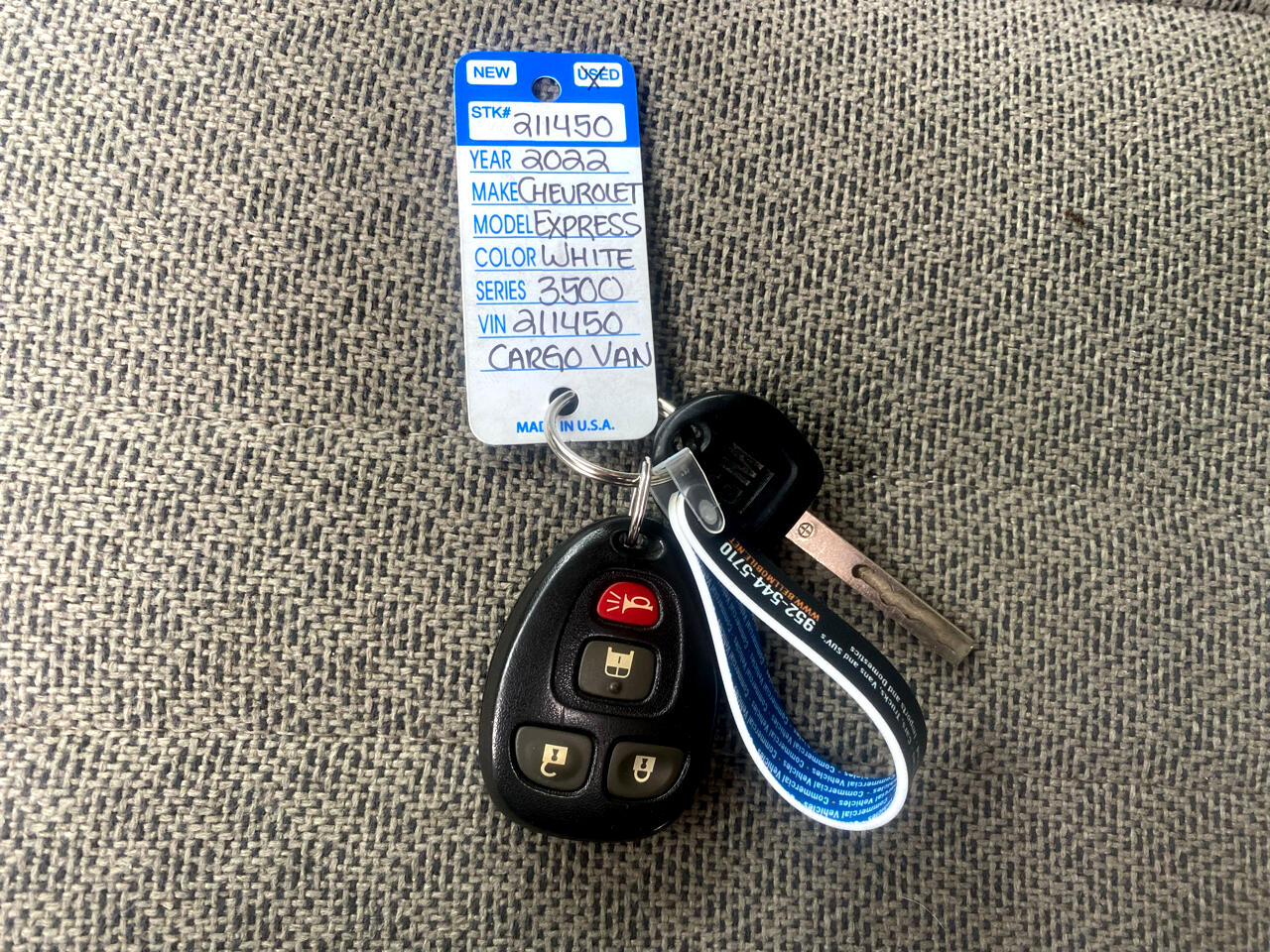 Chevrolet Express Cargo Van RWD 3500 135" 2022