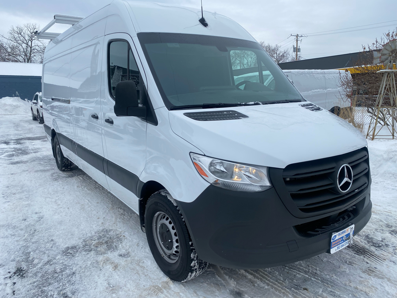 Mercedes-Benz Sprinter Cargo Van 2500 High Roof I4 Gas 170" RWD 2023