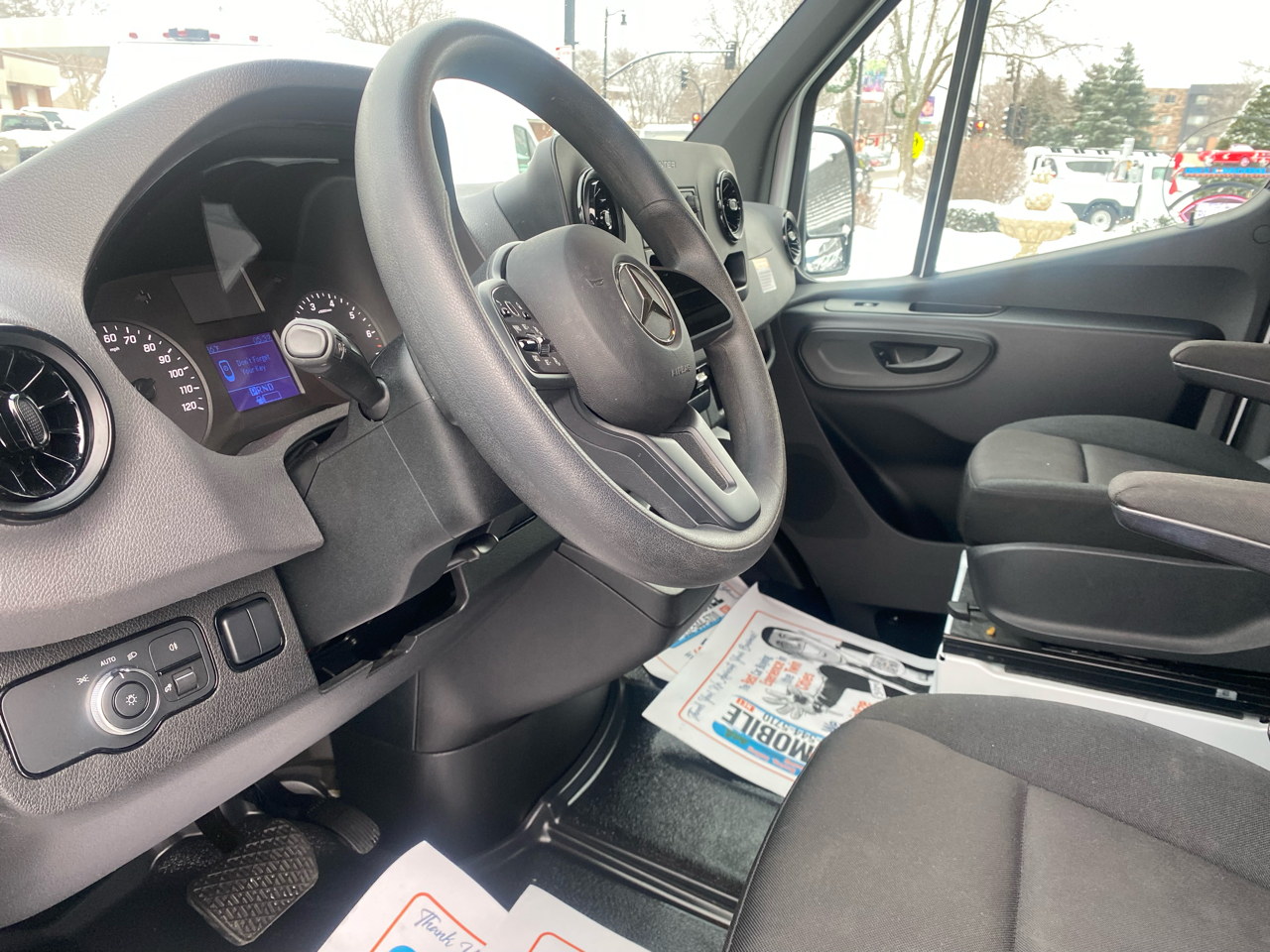 Mercedes-Benz Sprinter Cargo Van 2500 High Roof I4 Gas 170" RWD 2023