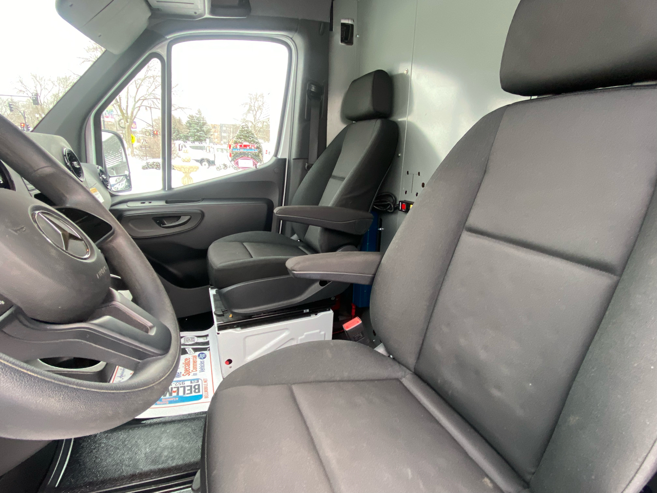 Mercedes-Benz Sprinter Cargo Van 2500 High Roof I4 Gas 170" RWD 2023