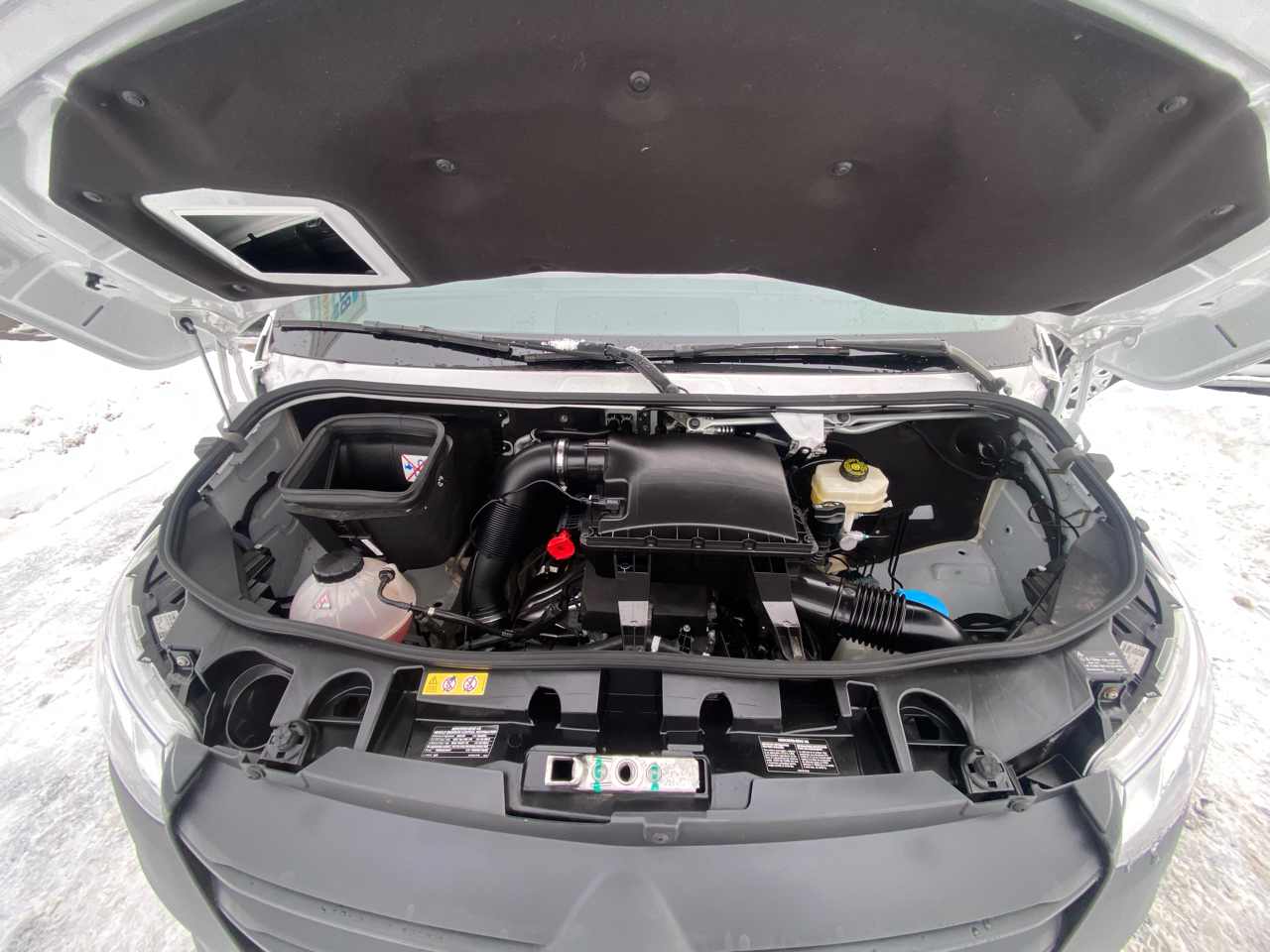 Mercedes-Benz Sprinter Cargo Van 2500 High Roof I4 Gas 170" RWD 2023