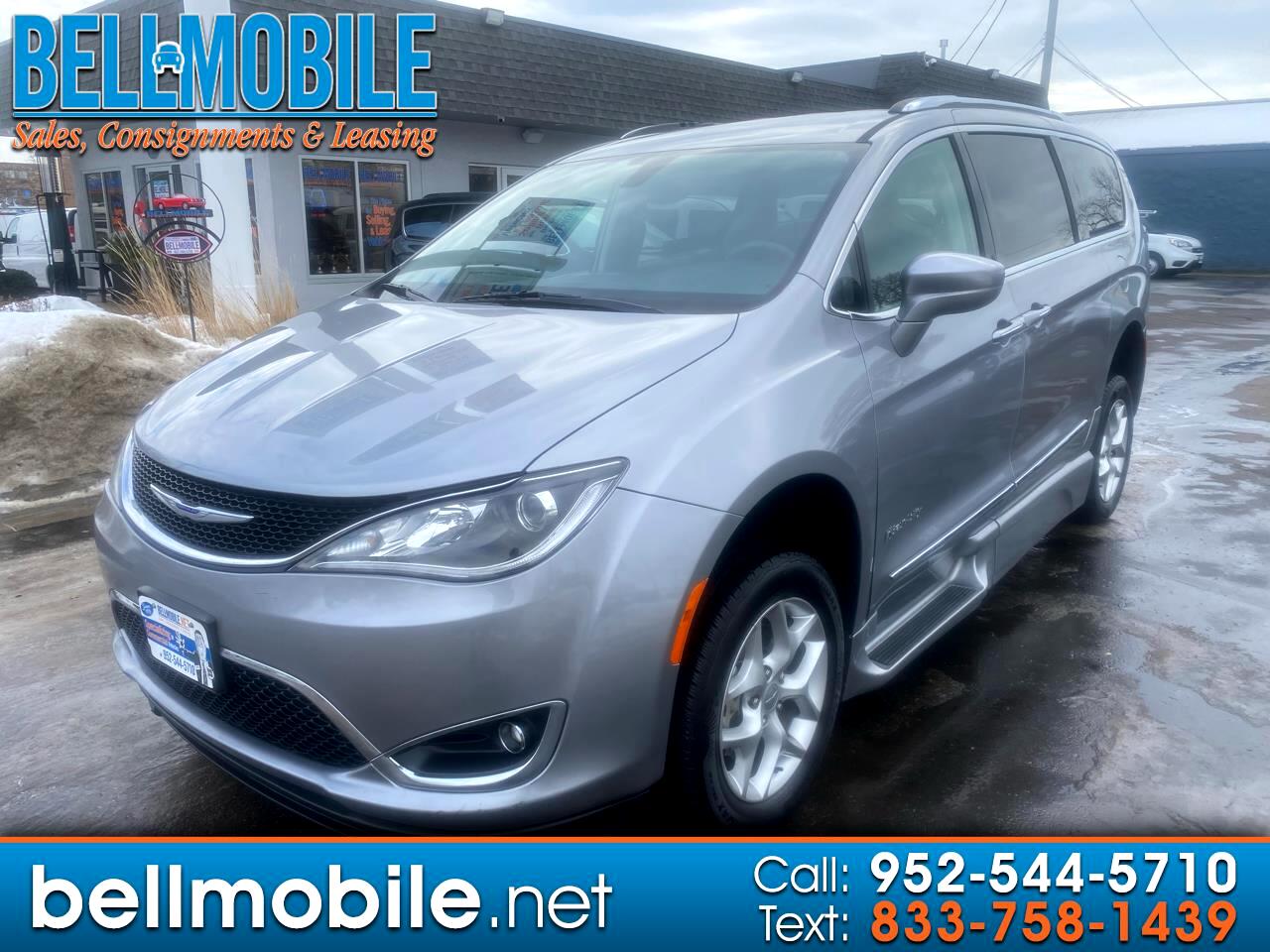 2018 Chrysler Pacifica Touring L FWD