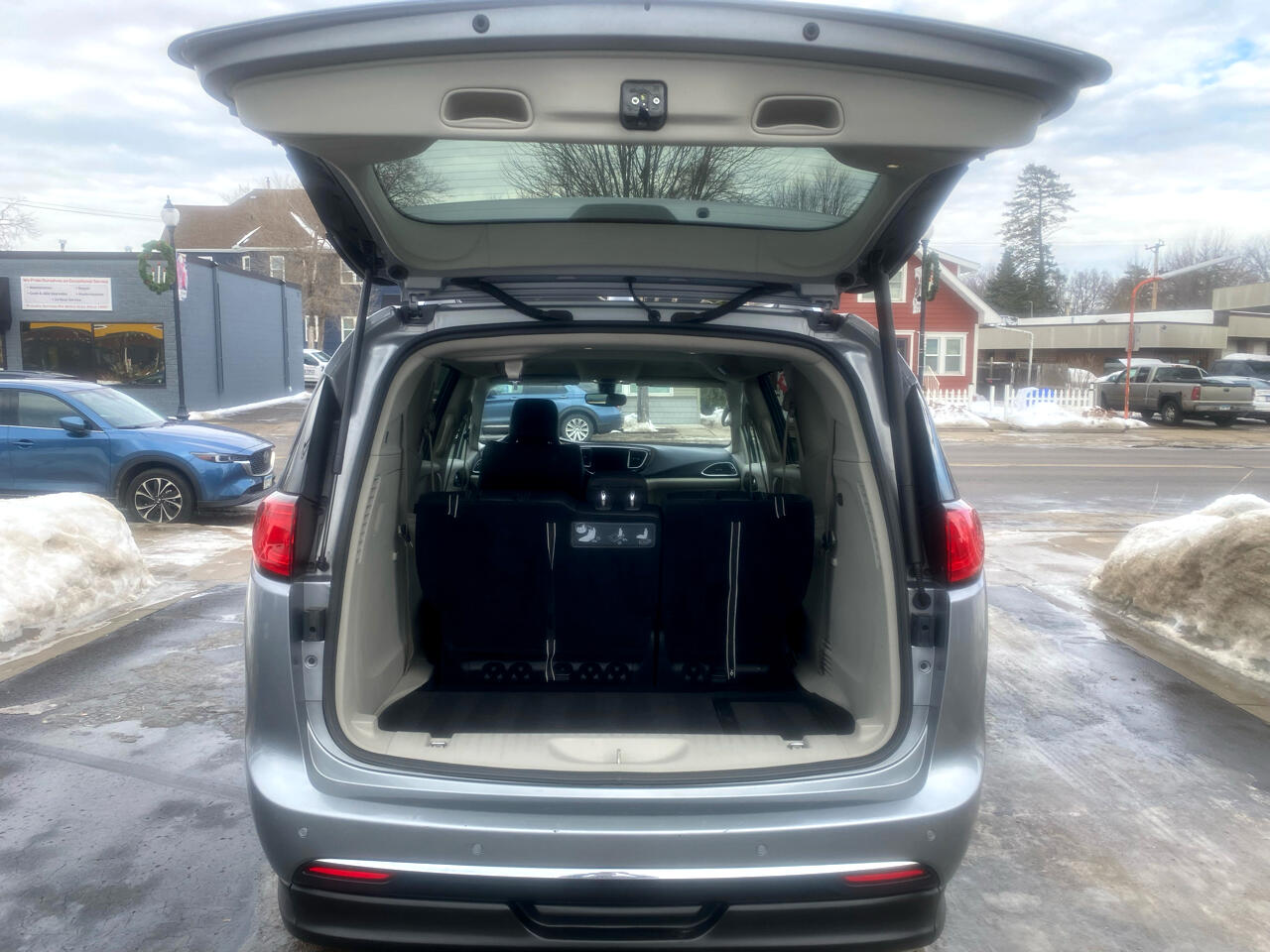 Chrysler Pacifica Touring L FWD 2018