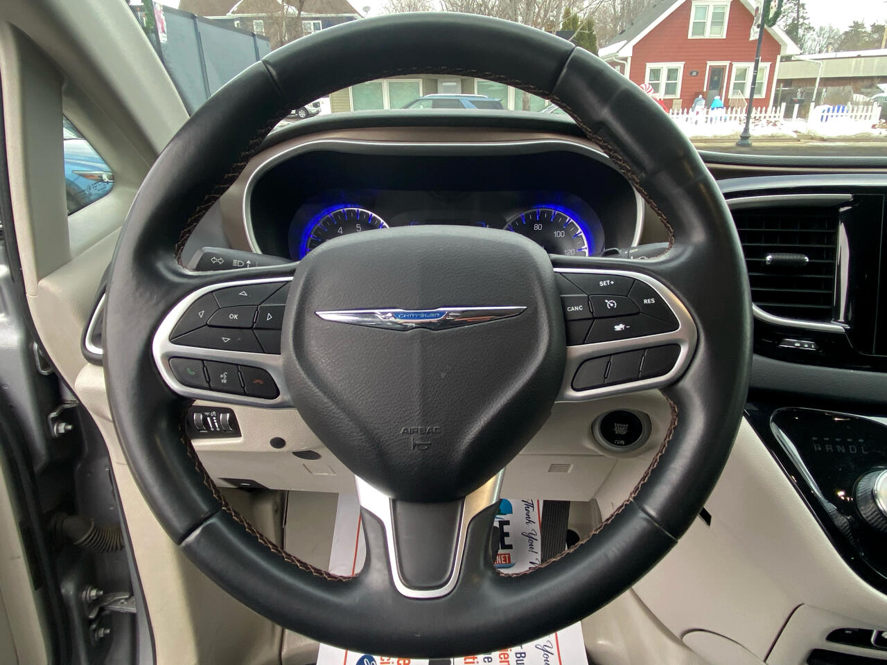 Chrysler Pacifica Touring L FWD 2018