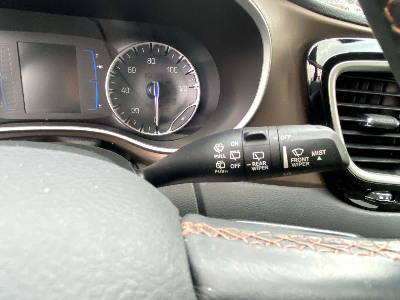 Chrysler Pacifica Touring L FWD 2018