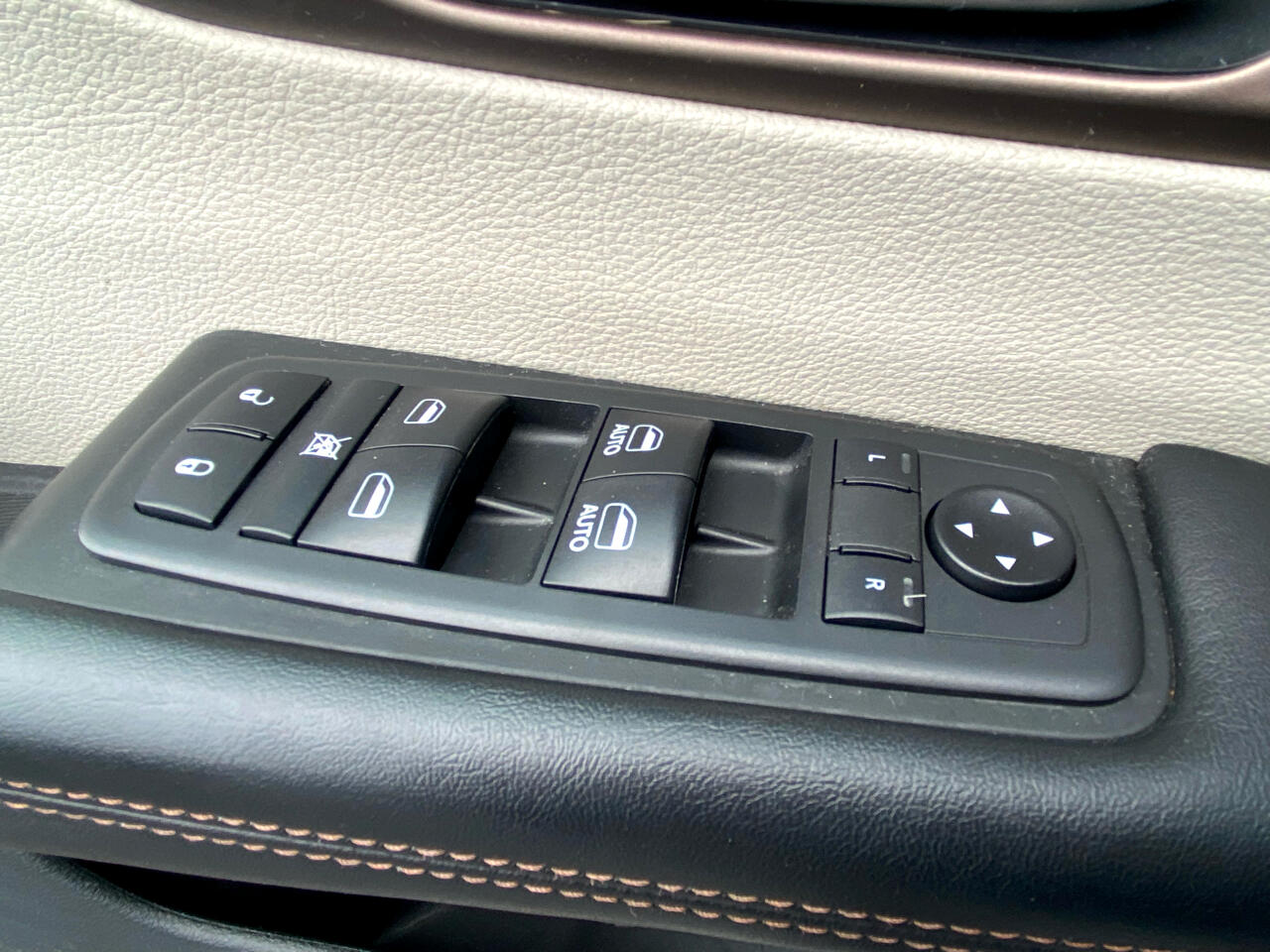 Chrysler Pacifica Touring L FWD 2018