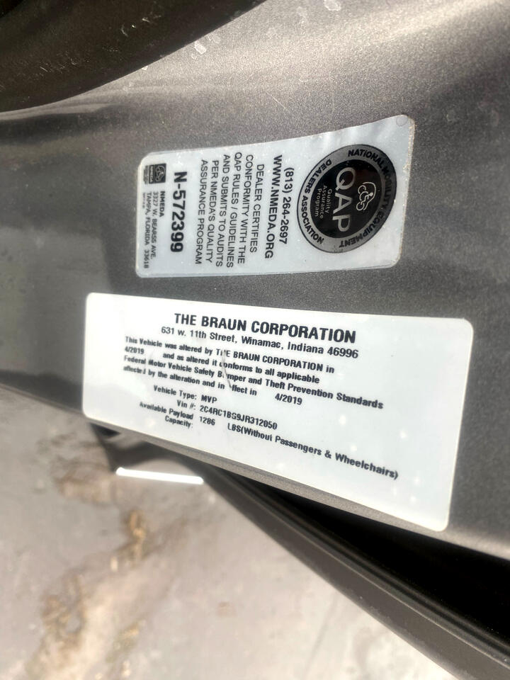 Chrysler Pacifica Touring L FWD 2018