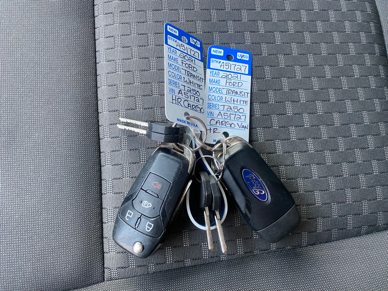 Ford Transit Cargo Van T-250 148" Hi Rf 9070 GVWR RWD 2021