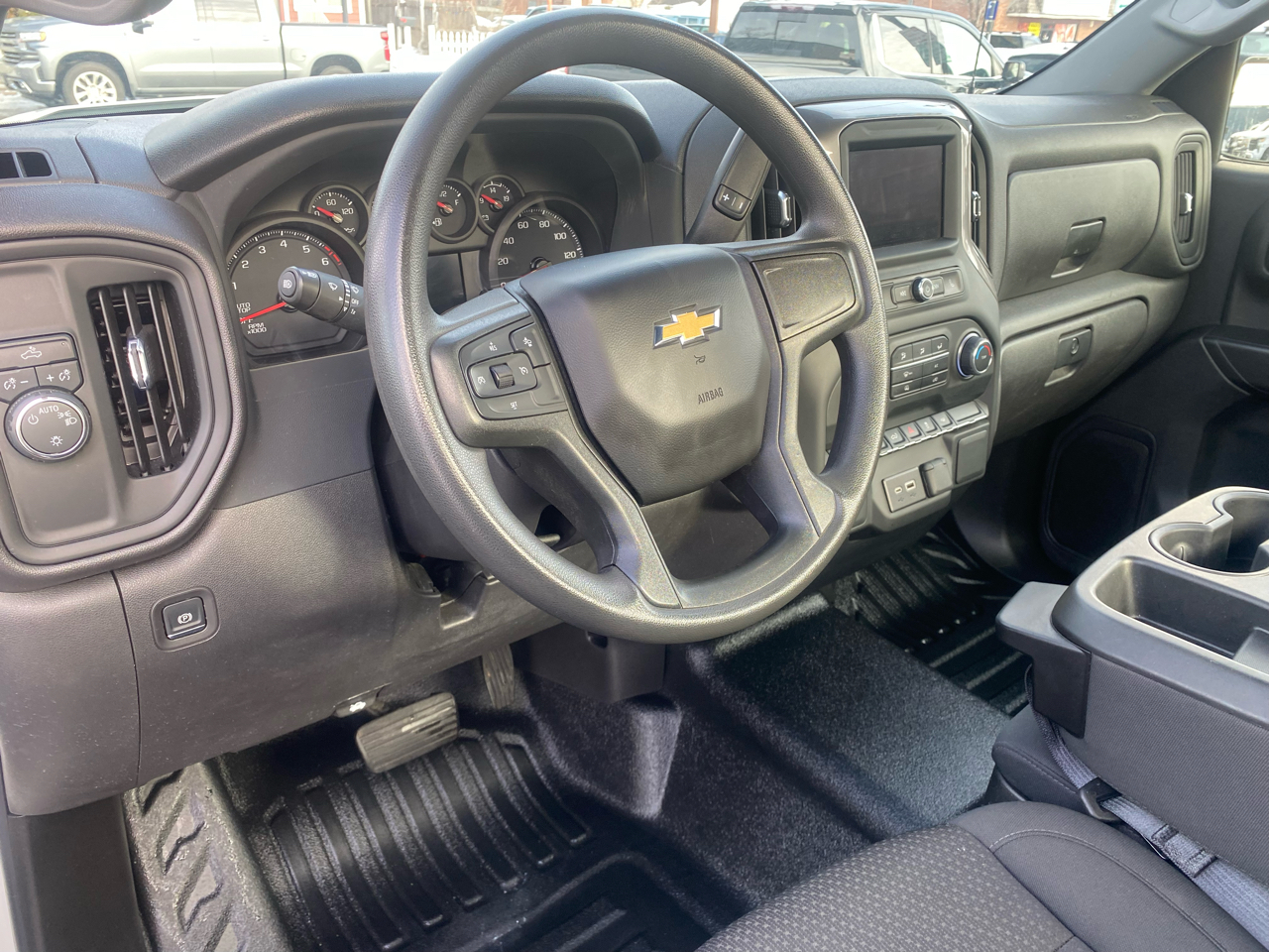 Chevrolet Silverado 1500 2WD Reg Cab 140" Work Truck 2024