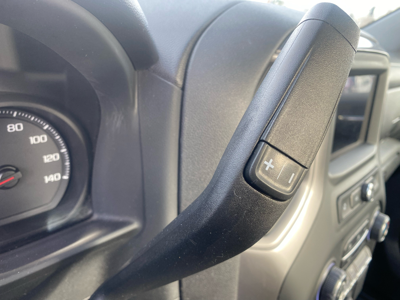 Chevrolet Silverado 1500 2WD Reg Cab 140" Work Truck 2024