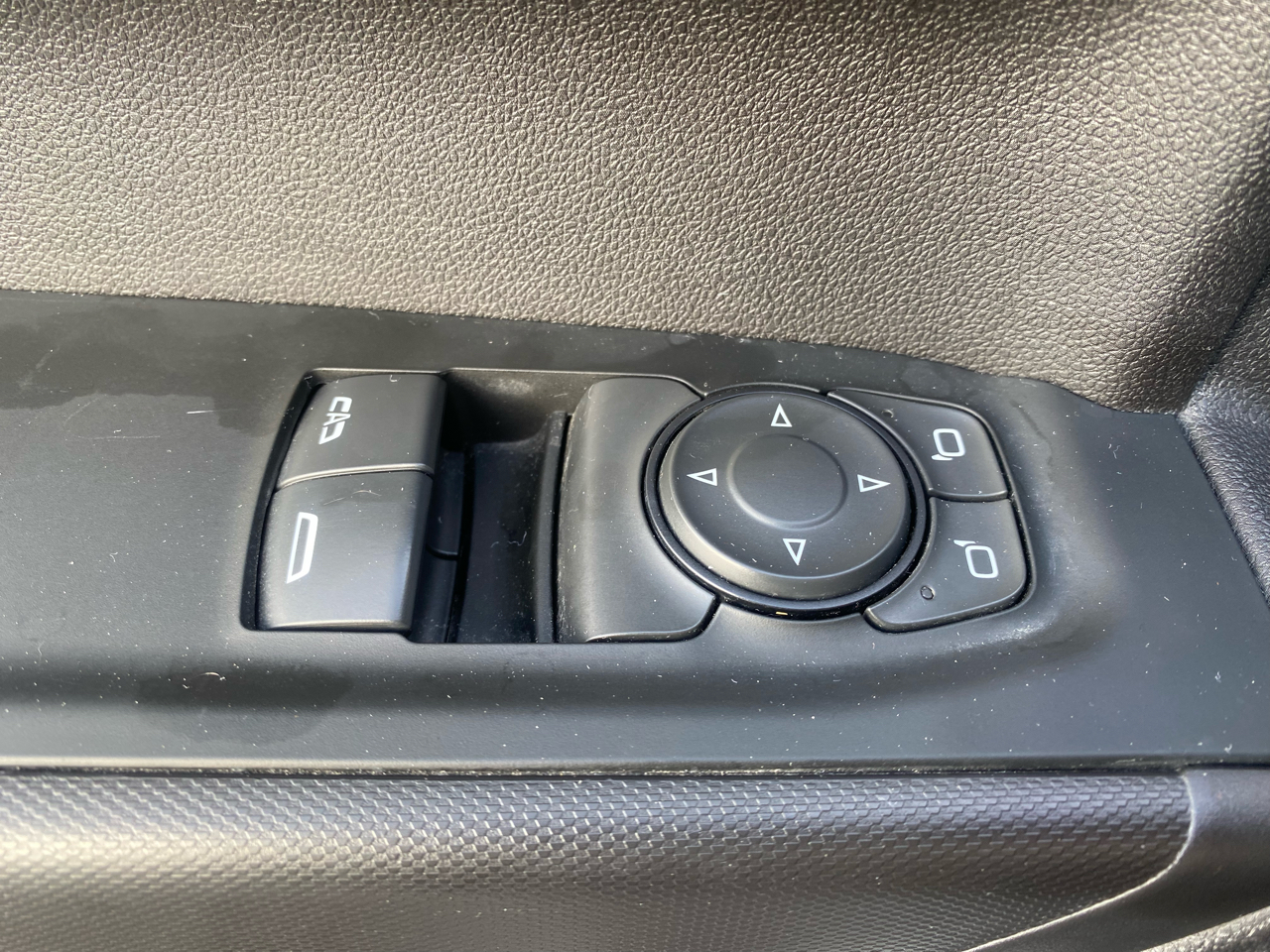 Chevrolet Silverado 1500 2WD Reg Cab 140" Work Truck 2024