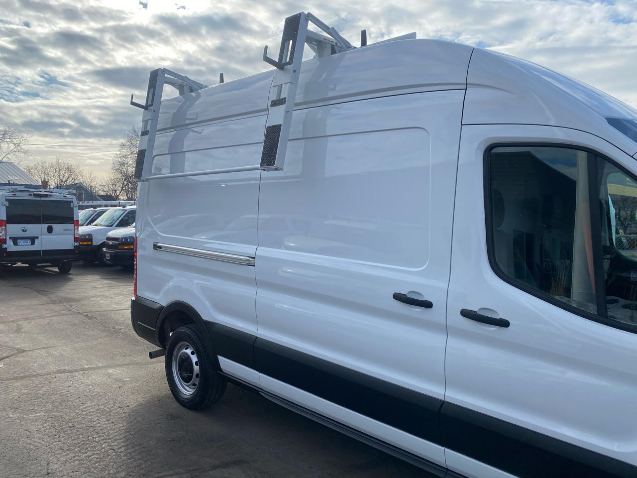 Ford Transit Cargo Van T-250 148" Hi Rf 9070 GVWR RWD 2023