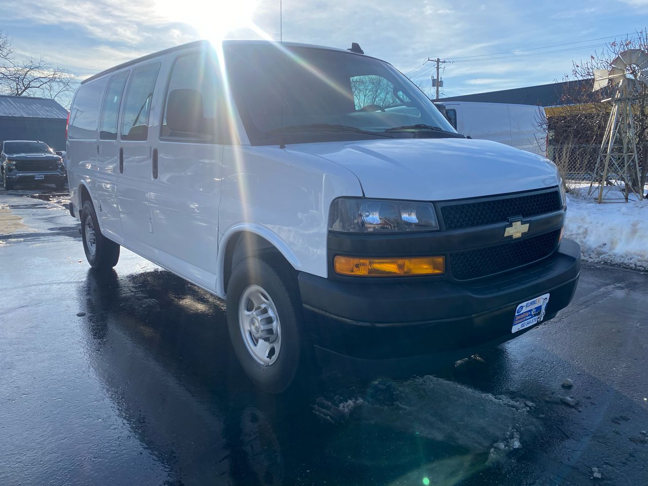 Chevrolet Express Cargo Van RWD 2500 135" 2021