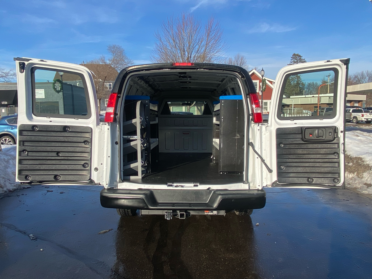 Chevrolet Express Cargo Van RWD 2500 135" 2021