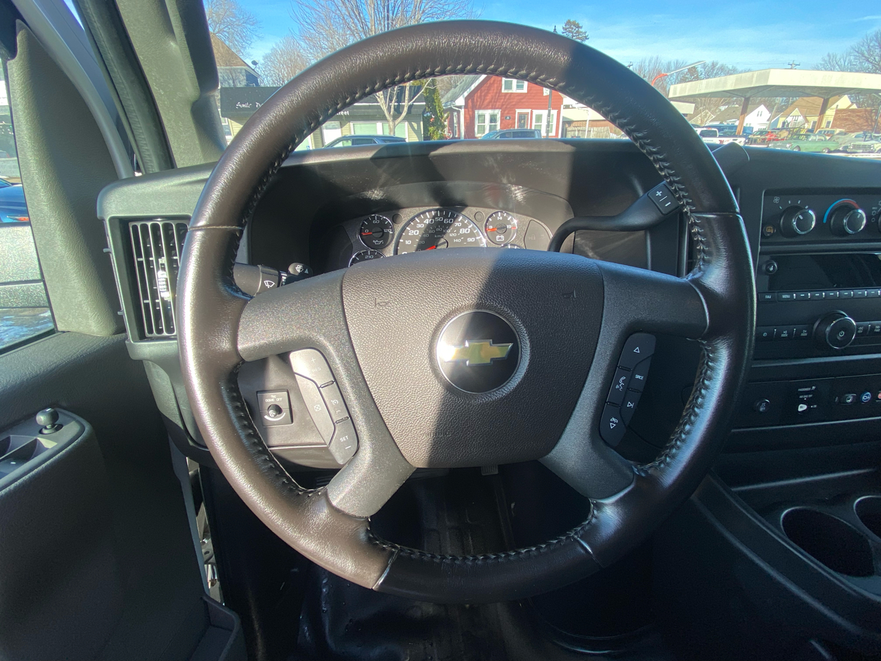 Chevrolet Express Cargo Van RWD 2500 135" 2021