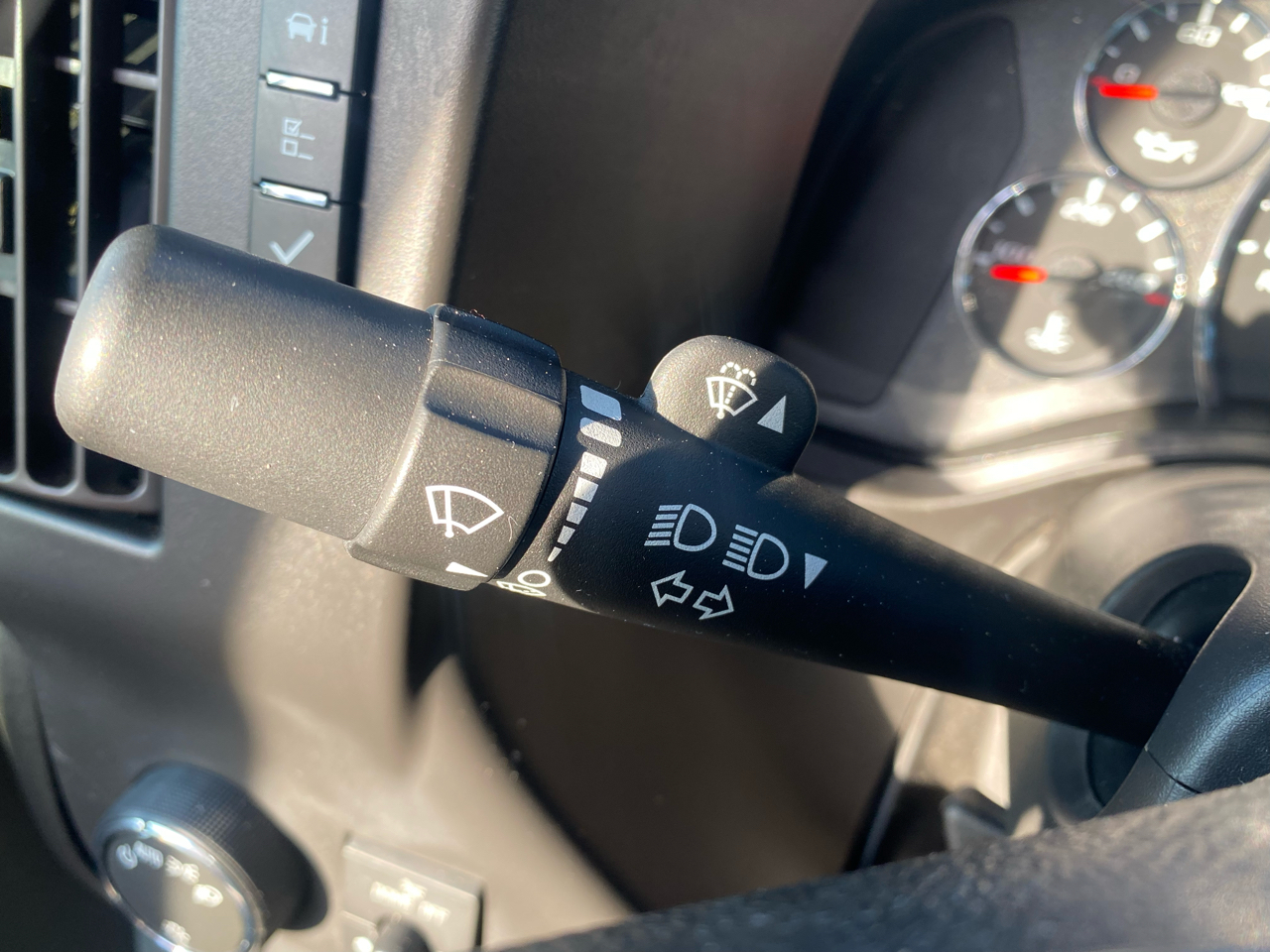 Chevrolet Express Cargo Van RWD 2500 135" 2021