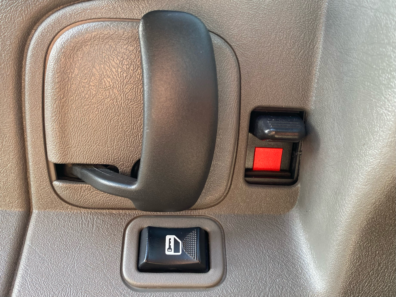 Chevrolet Express Cargo Van RWD 2500 135" 2021