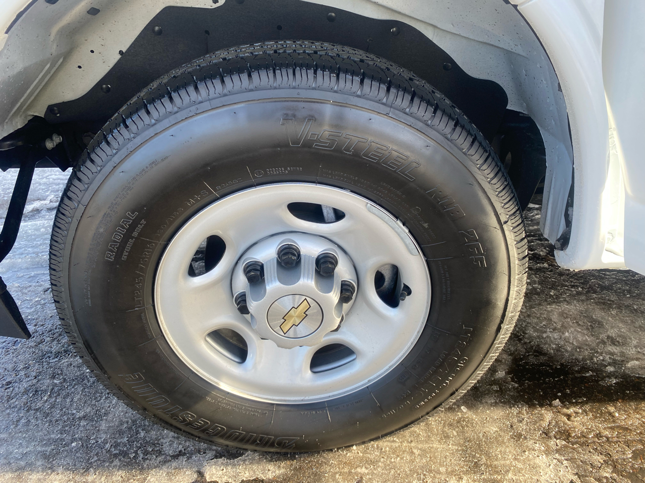 Chevrolet Express Cargo Van RWD 2500 155" 2025