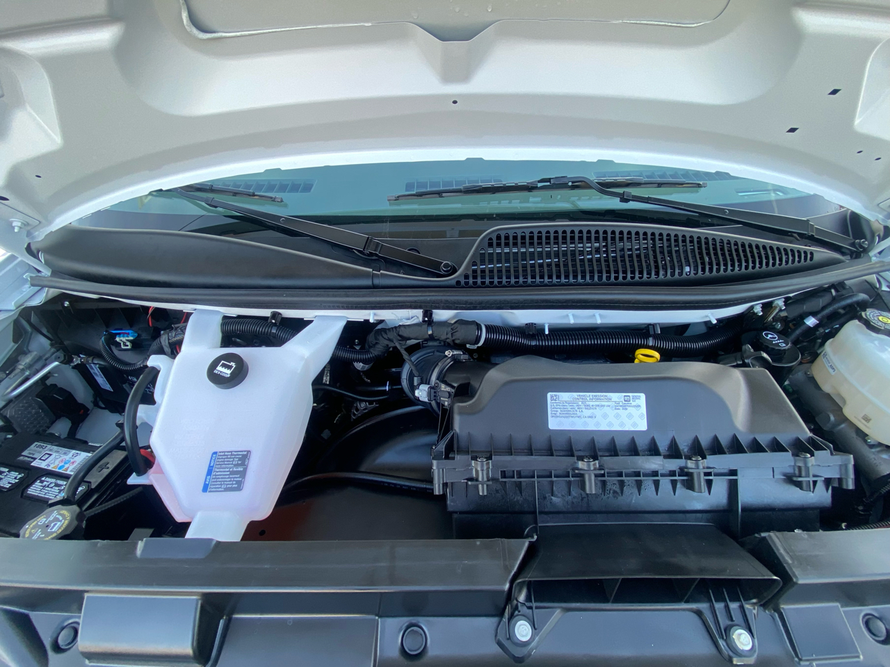 Chevrolet Express Cargo Van RWD 2500 155" 2025