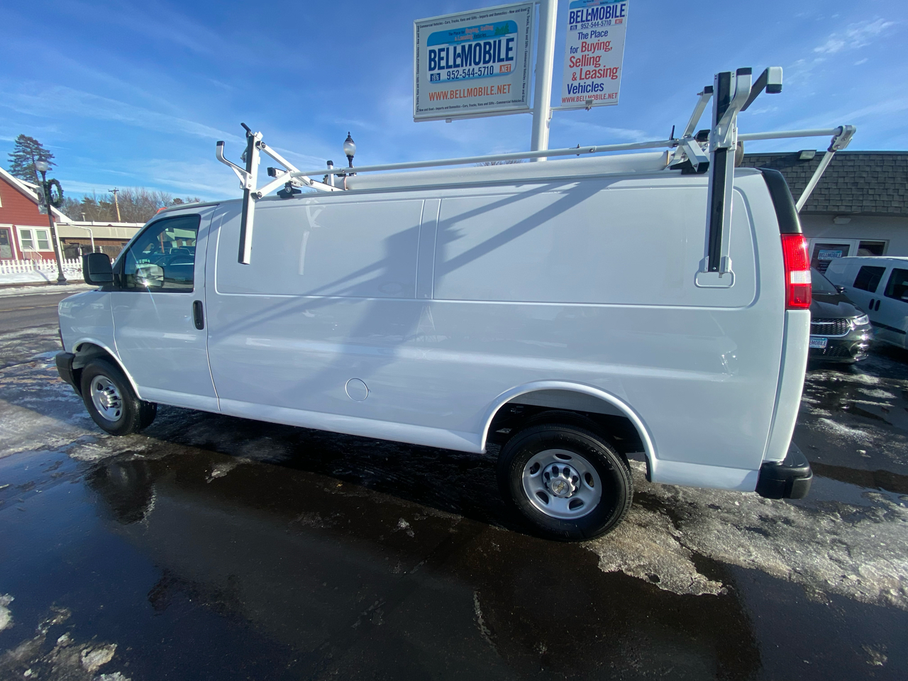 Chevrolet Express Cargo Van RWD 2500 155" 2025