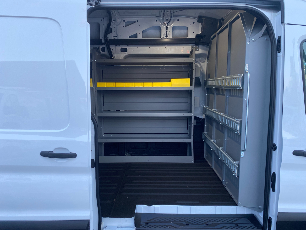 Ford Transit Cargo Van T-250 148" Hi Rf 9070 GVWR RWD 2023