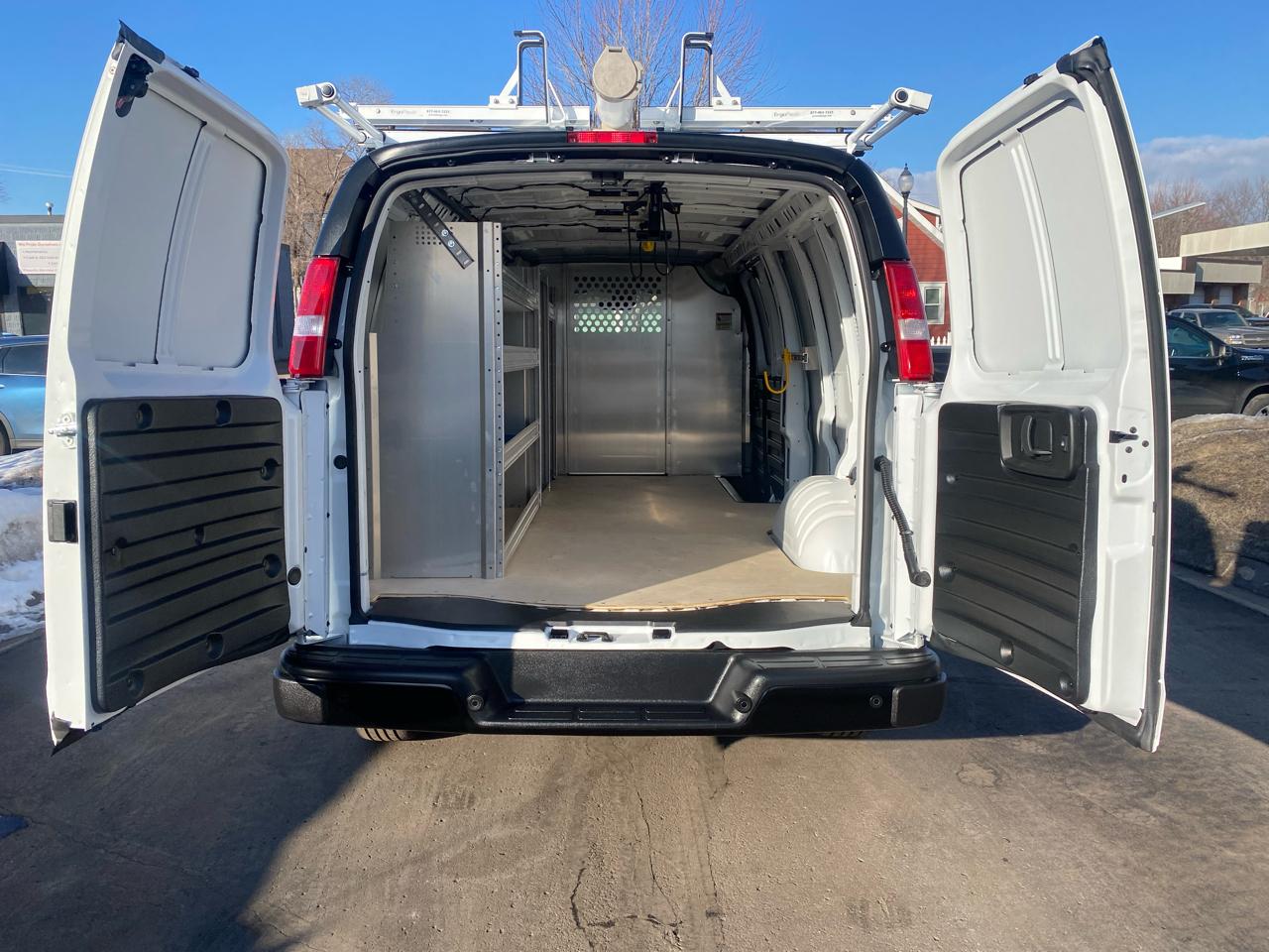 Chevrolet Express Cargo Van 2500 155" WB RWD 2025