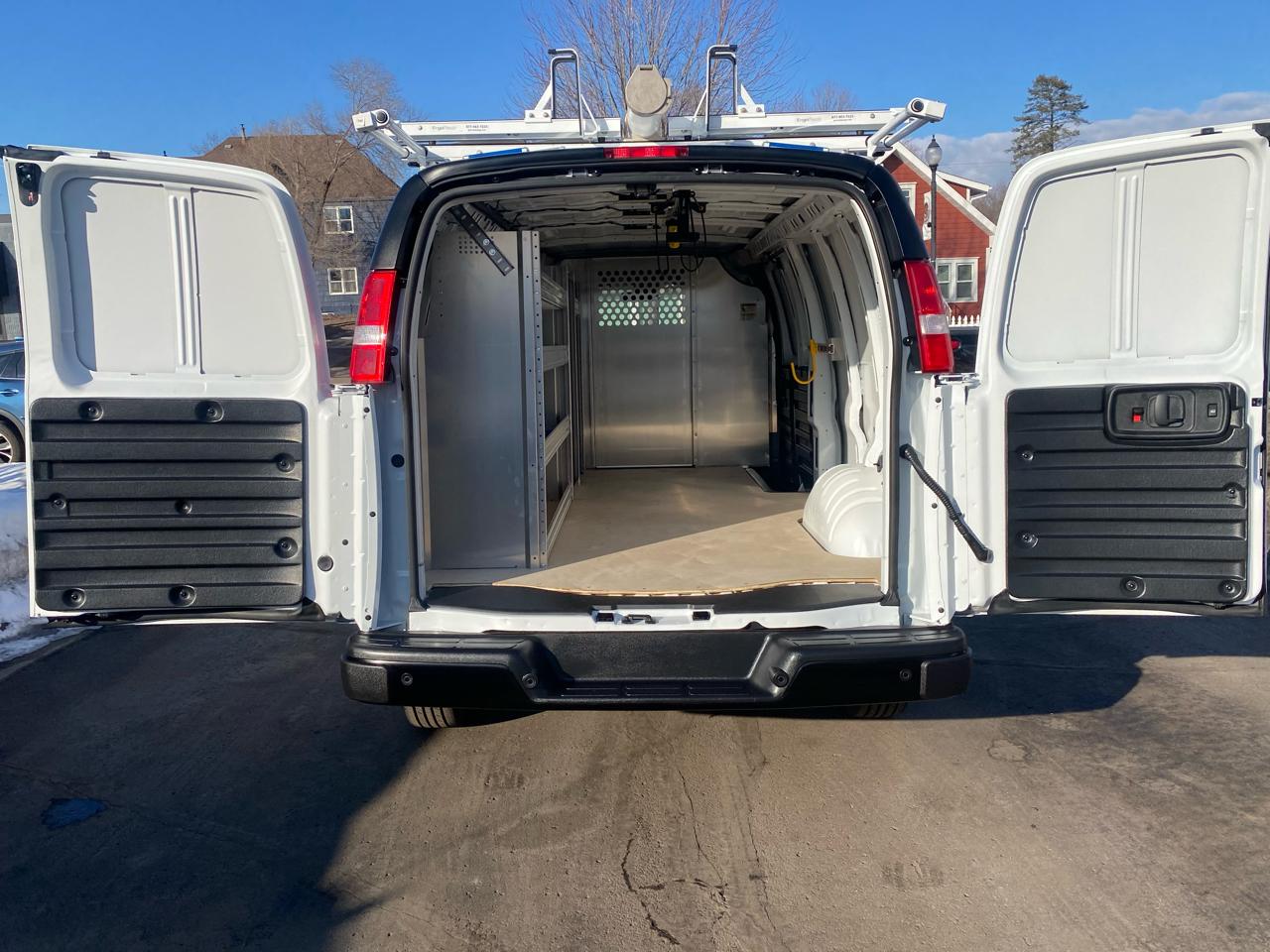 Chevrolet Express Cargo Van 2500 155" WB RWD 2025