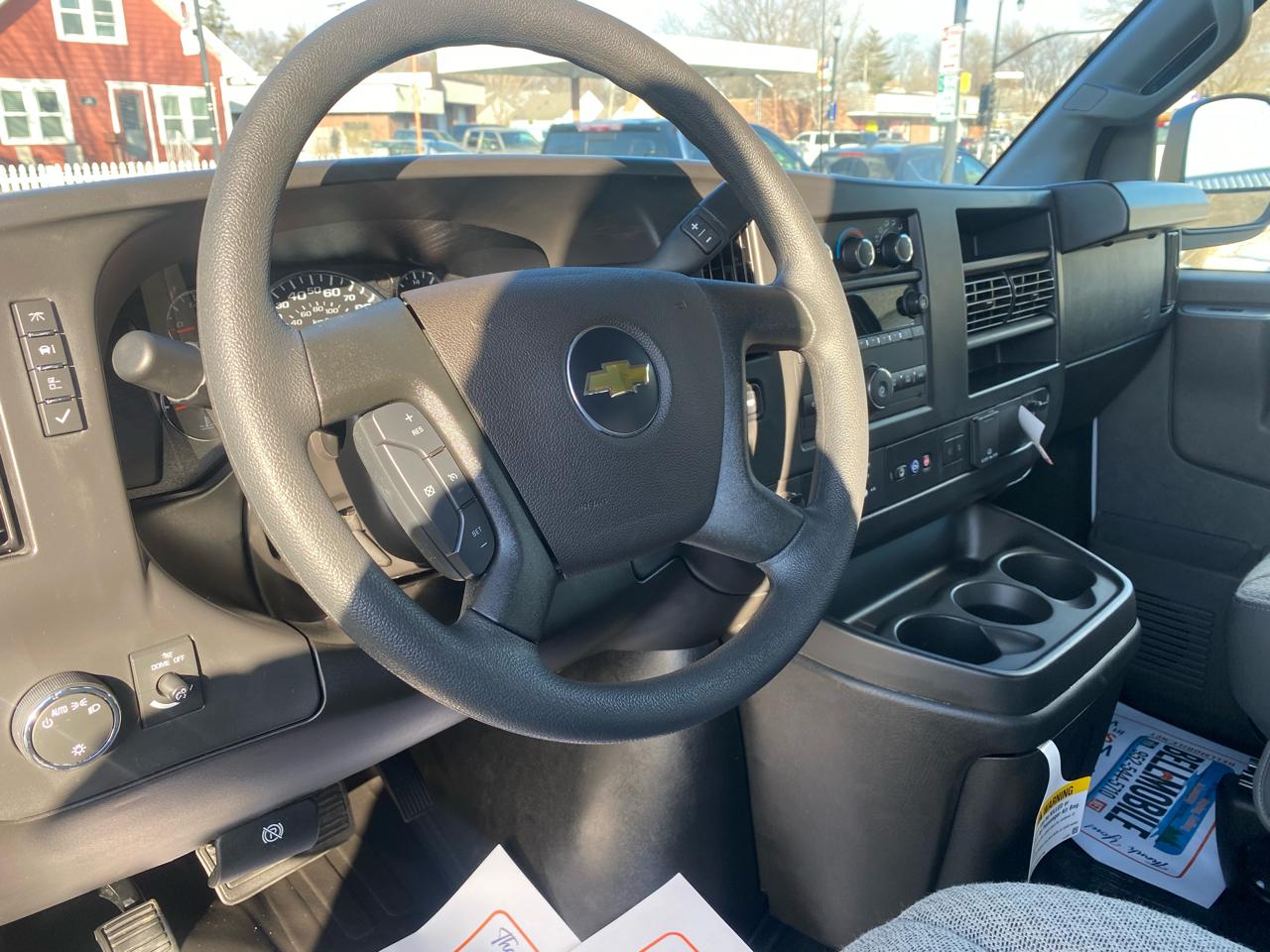 Chevrolet Express Cargo Van 2500 155" WB RWD 2025