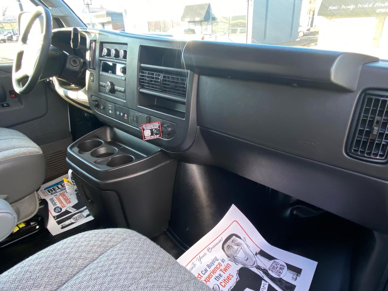 Chevrolet Express Cargo Van 2500 155" WB RWD 2025