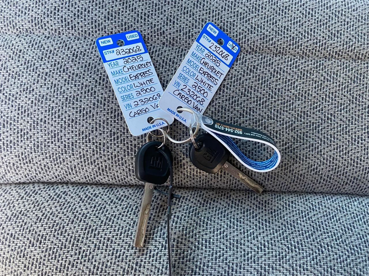 Chevrolet Express Cargo Van 2500 155" WB RWD 2025