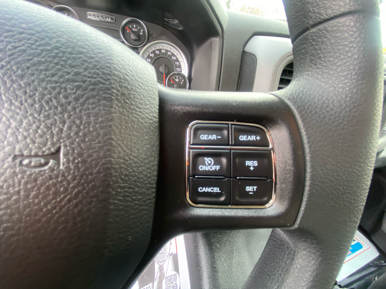 RAM 1500 Classic Tradesman 4x4 Reg Cab 8' Box 2023