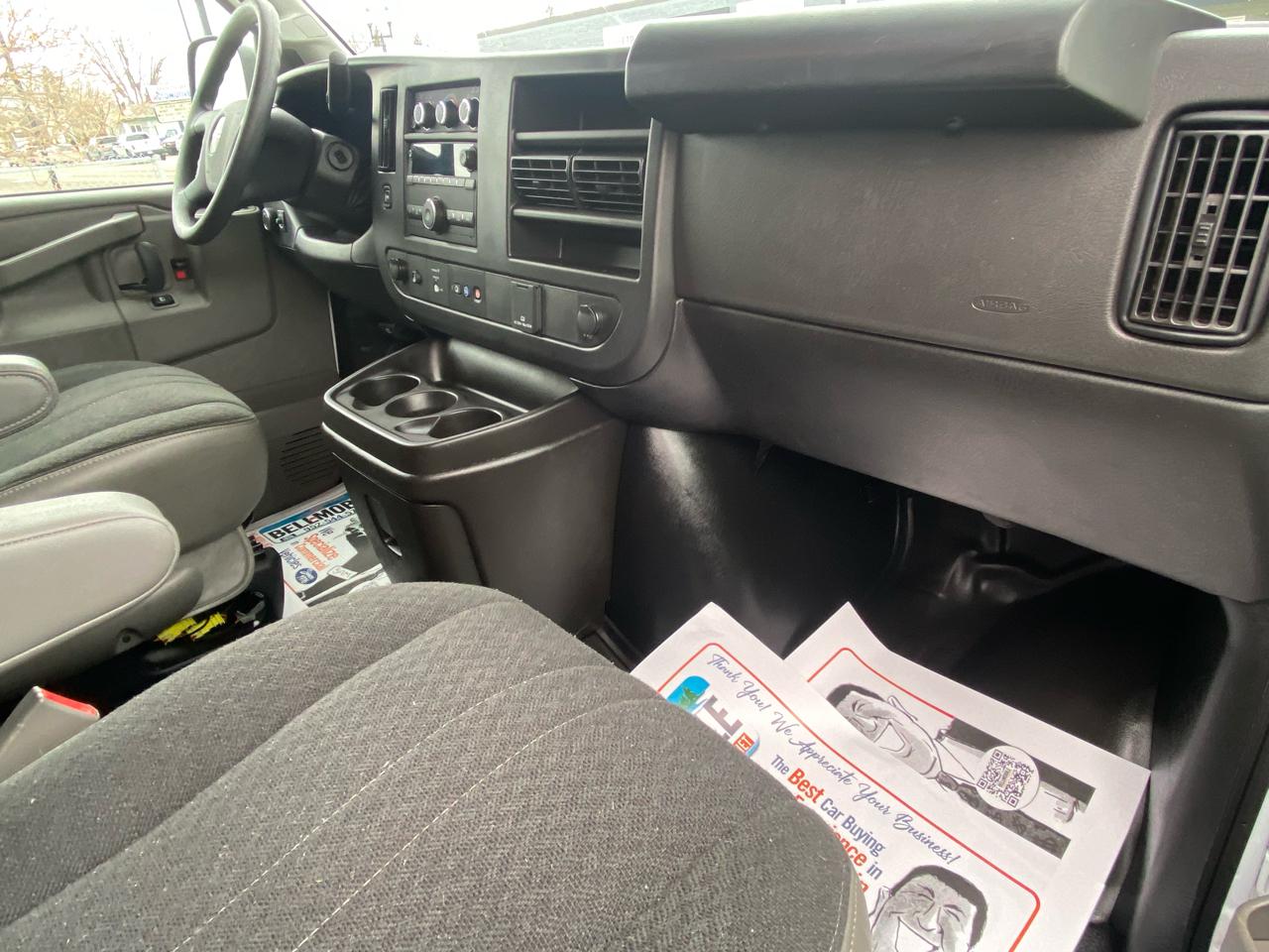 GMC Savana Cargo Van RWD 2500 135" 2024