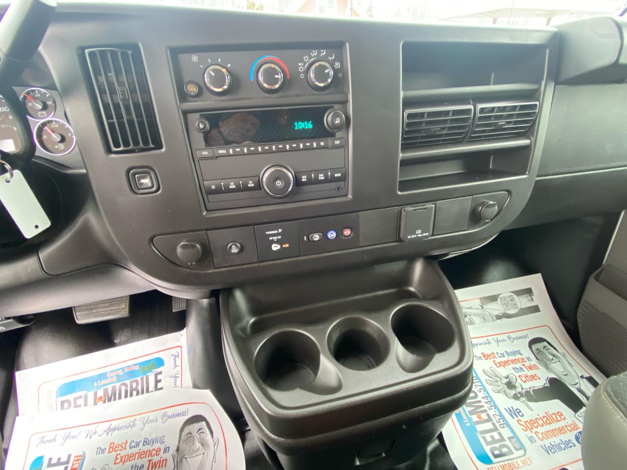 GMC Savana Cargo Van RWD 2500 135" 2024