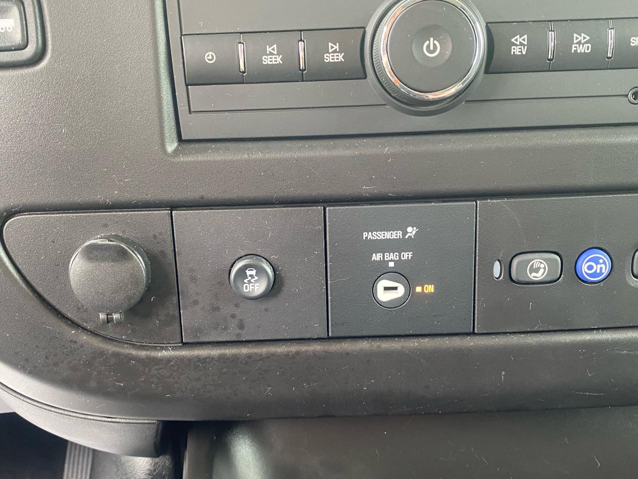 GMC Savana Cargo Van RWD 2500 135" 2024