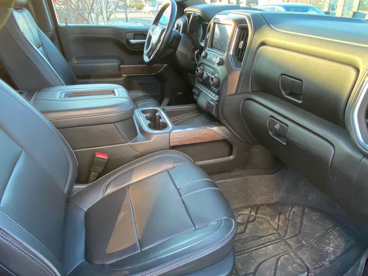 Chevrolet Silverado 1500 4WD Crew Cab 147" High Country 2021