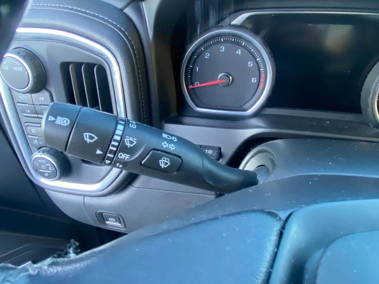 Chevrolet Silverado 1500 4WD Crew Cab 147" High Country 2021