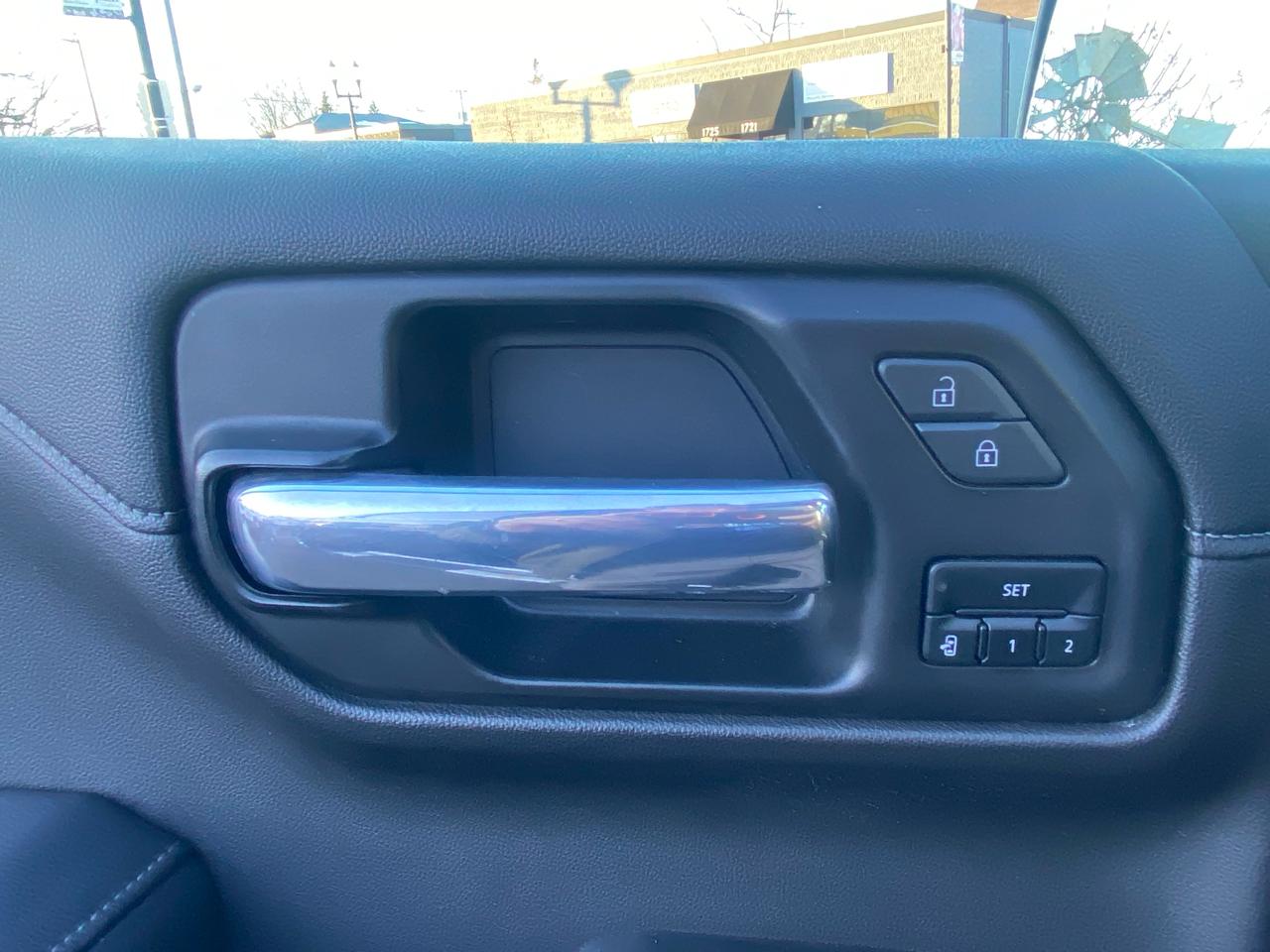 Chevrolet Silverado 1500 4WD Crew Cab 147" High Country 2021