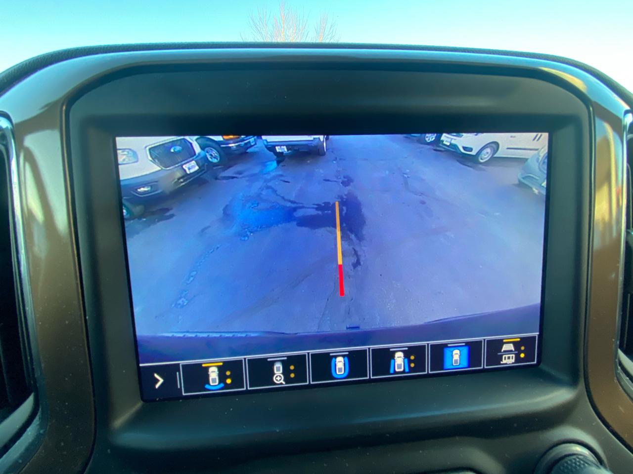 Chevrolet Silverado 1500 4WD Crew Cab 147" High Country 2021