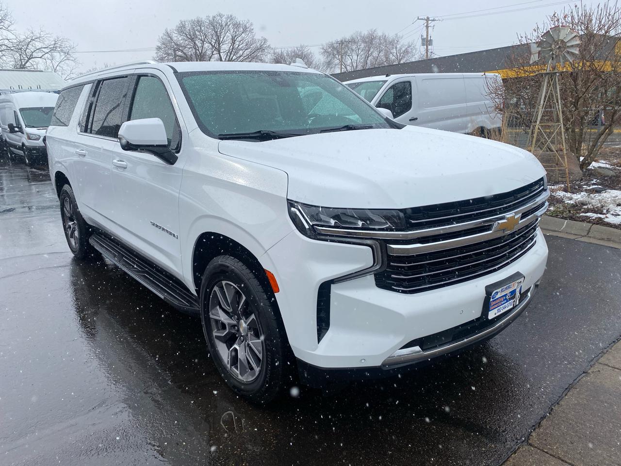 Chevrolet Suburban 4WD 4dr 1500 LT 2022