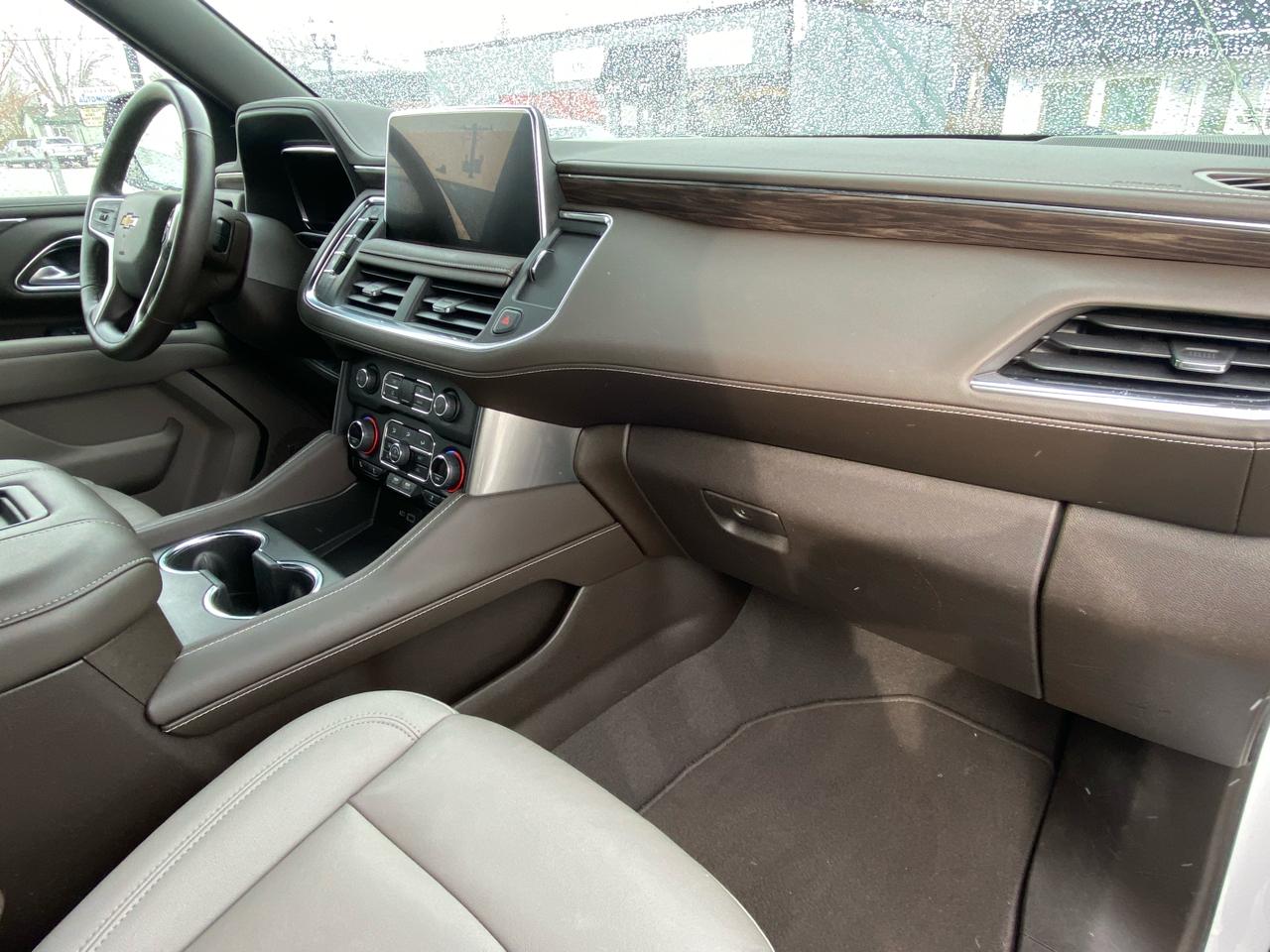 Chevrolet Suburban 4WD 4dr 1500 LT 2022