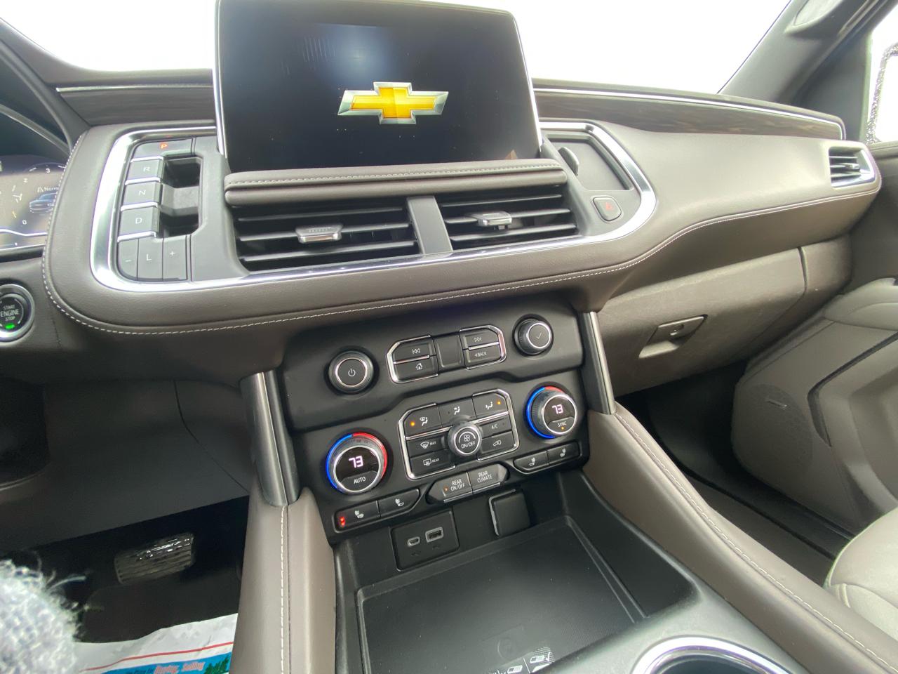 Chevrolet Suburban 4WD 4dr 1500 LT 2022