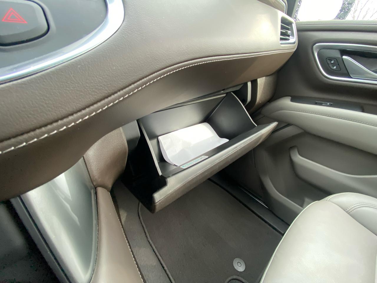 Chevrolet Suburban 4WD 4dr 1500 LT 2022