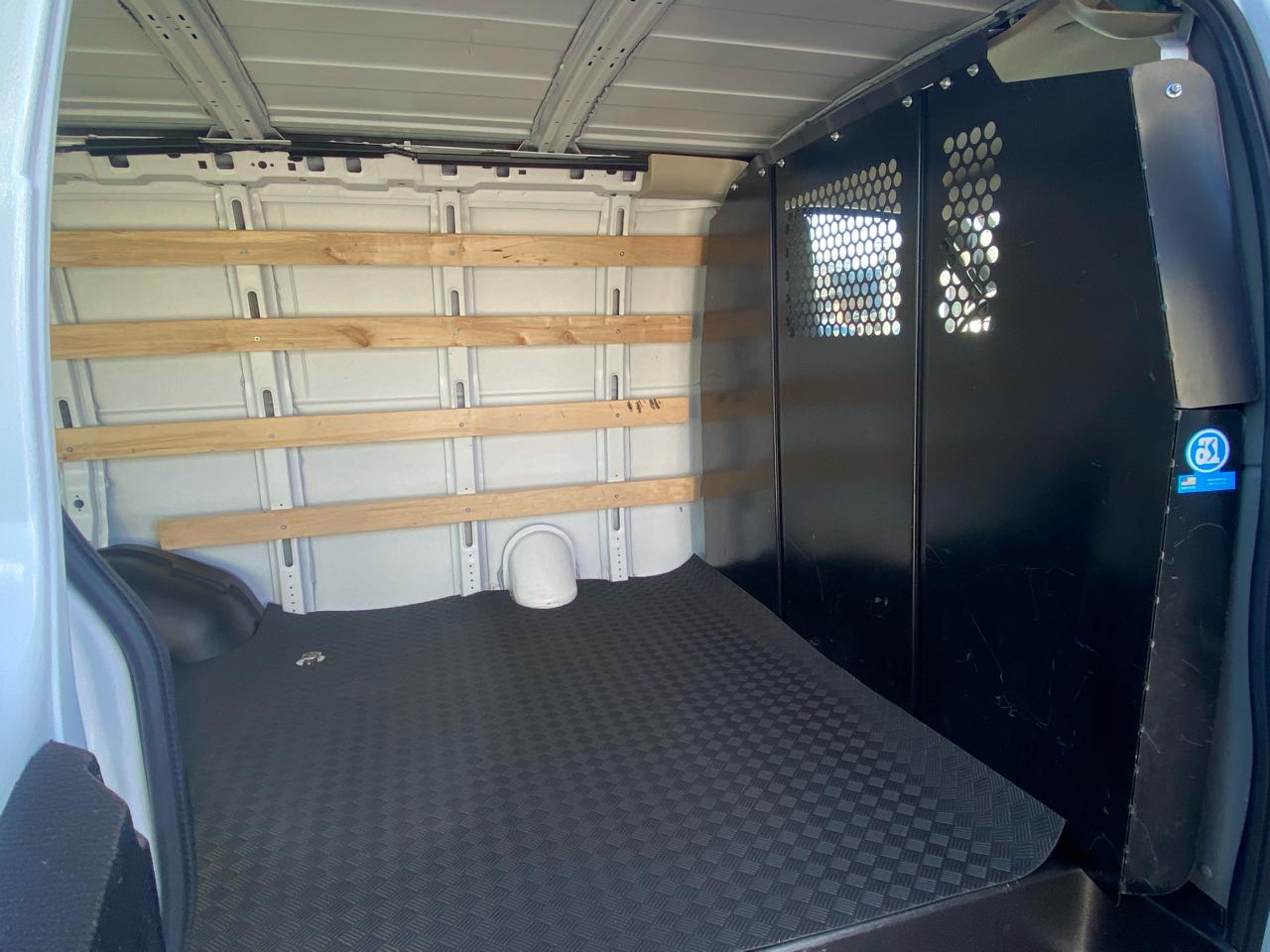 GMC Savana Cargo Van  2024