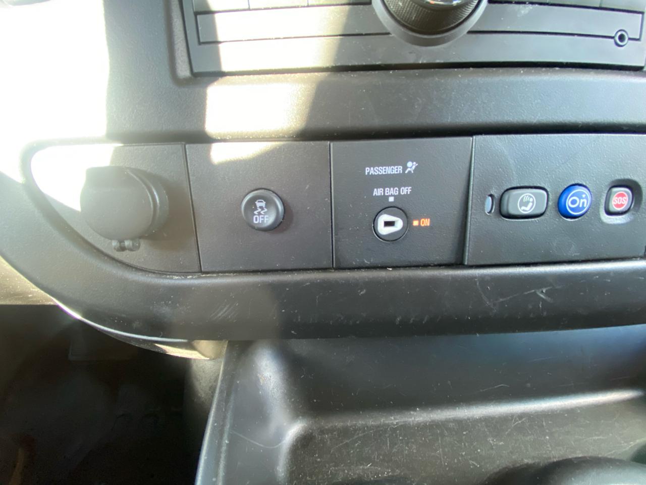 GMC Savana Cargo Van  2024