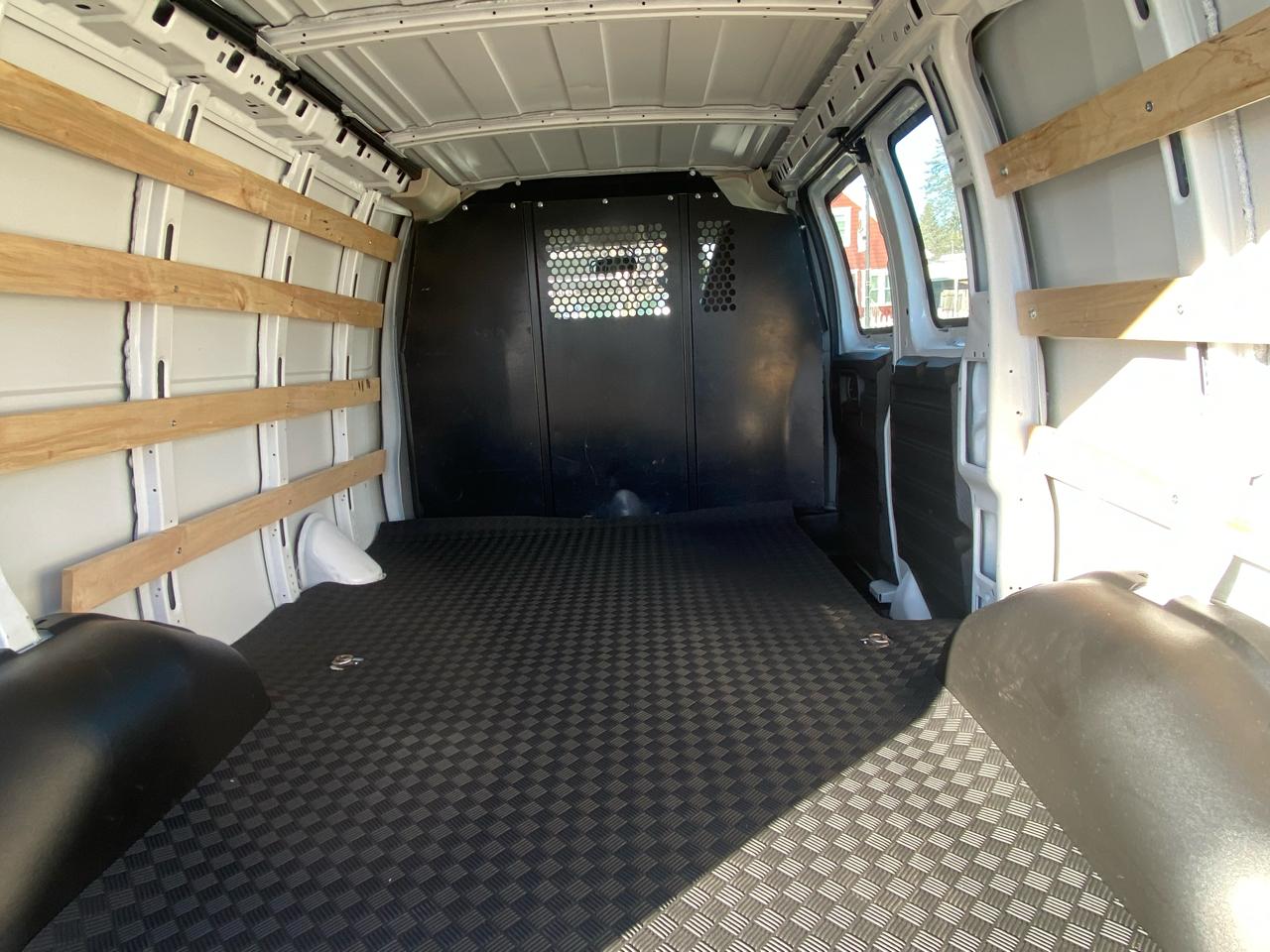 GMC Savana Cargo Van  2024