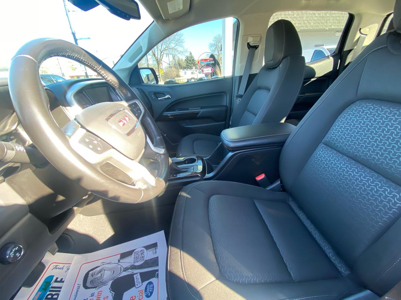 GMC Canyon 4WD Crew Cab 128" Elevation 2022