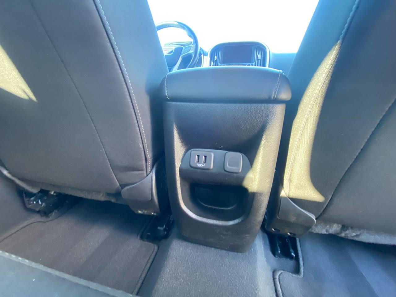 GMC Canyon 4WD Crew Cab 128" Elevation 2022