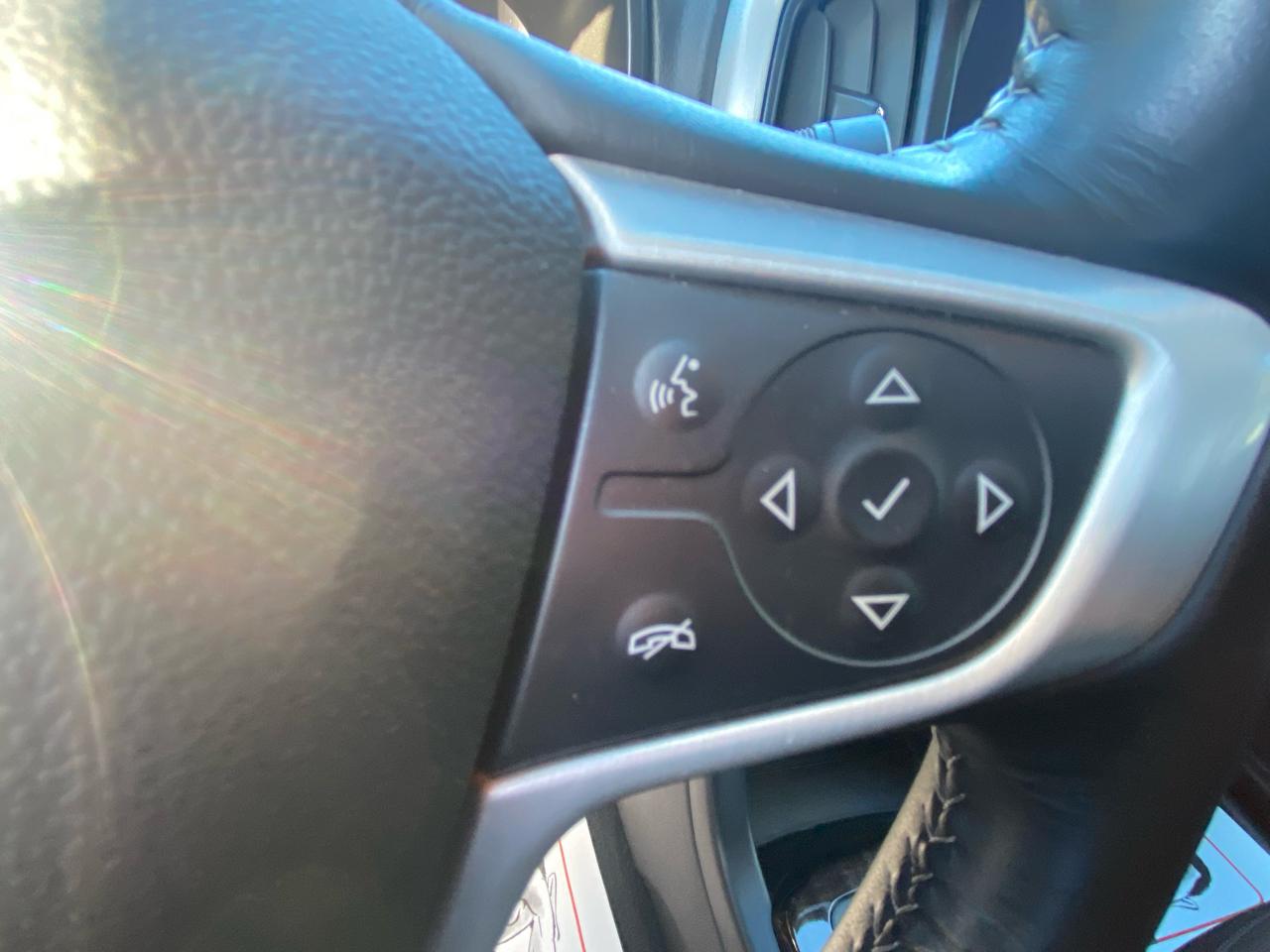 GMC Canyon 4WD Crew Cab 128" Elevation 2022